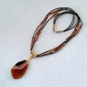Ожерелье из Сердолика